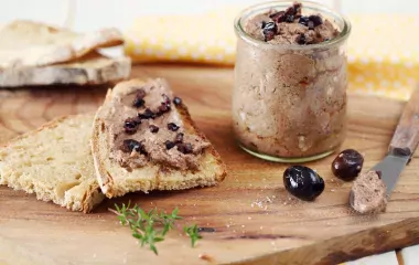 Tapenade d'olives noires revisitée