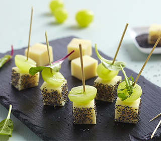 brochette emmental raisin