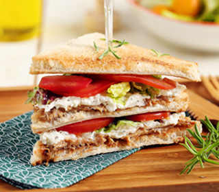 Club sandwich aux rillettes de poulet