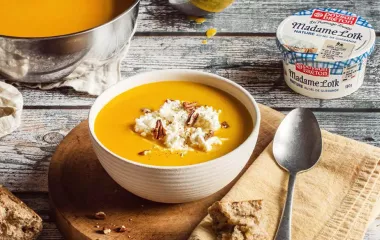 Soupe de butternut au fromage fouetté
