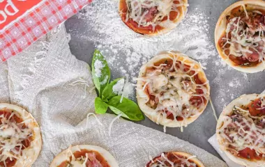 Mini pizzas a l'emmental 