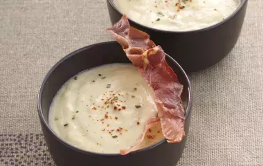 Velouté d’asperges blanches et jambon italien