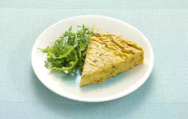 Gâteau de carottes au cumin et aux herbes