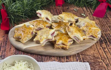 Feuilleté salé étoile jambon et emmental râpé