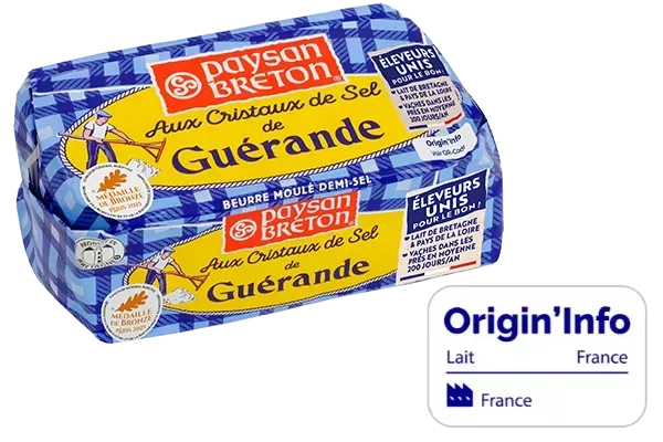 Gevormde boter met zoutkristallen uit Guérande