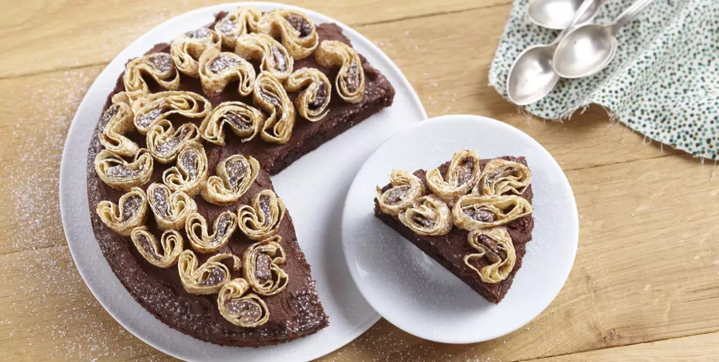 Gâteau au chocolat et cœur de crêpes