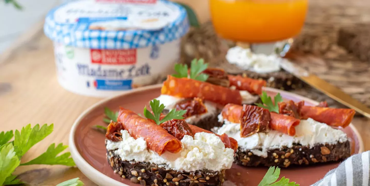 Tartines chorizo et tomates confites