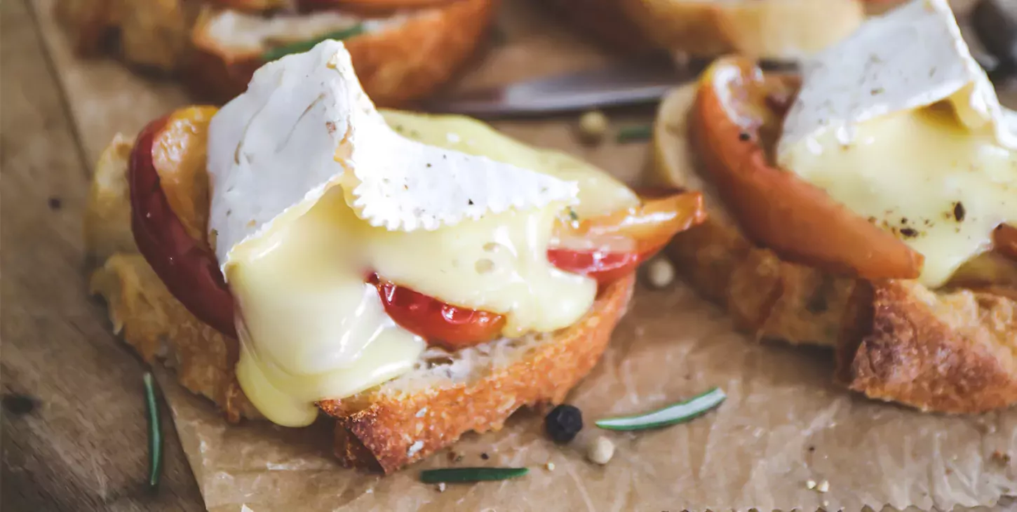 Tartine pomme camembert Kergall Paysan Breton