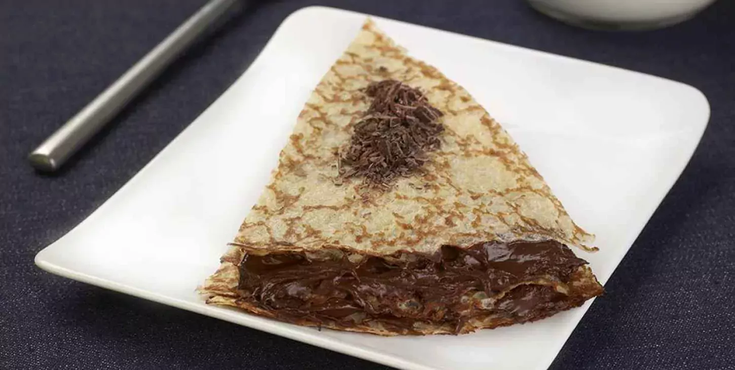 Gâteau de crêpes à la mousse au chocolat